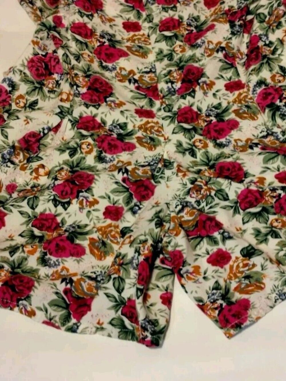 Vintage 1990s Bermuda Run Romper M White Pink Floral Rayon Shorts Tie Pleated - Picture 13 of 16